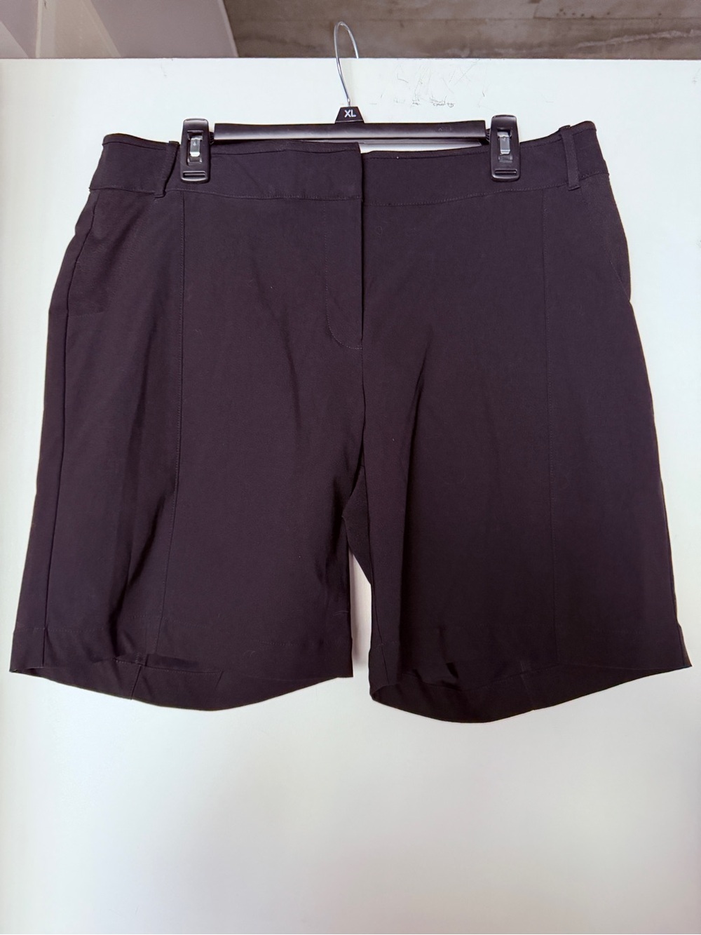 Simply Vera Women’s Black Stretch Dress Shorts, XL